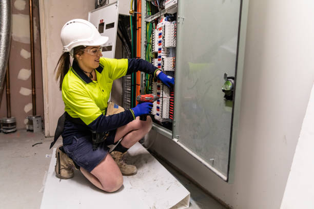 Best Affordable Electrician  in Hideaway, TX